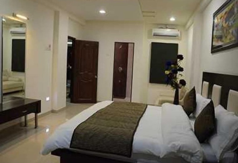 The Sky Comfort Hotel Jamnagar Residency