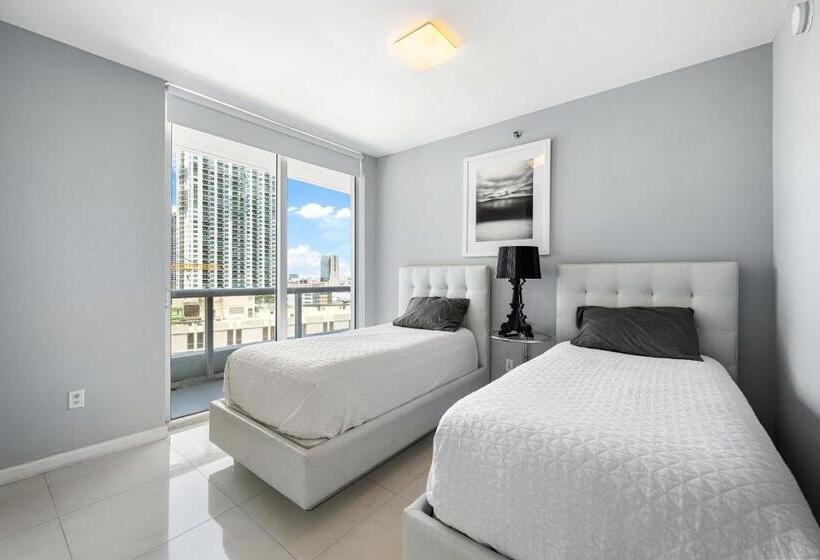 Icon Brickell Miami Condo In Downtown 2bd 2ba