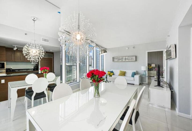 Icon Brickell Miami Condo In Downtown 2bd 2ba