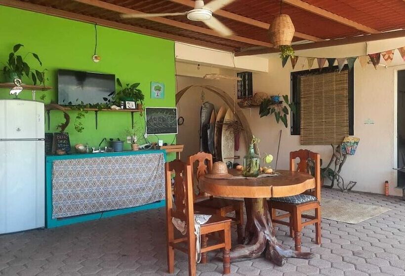 پانسیون Casa Malayah