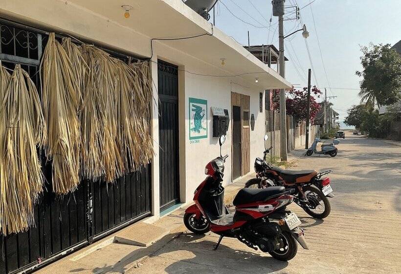 پانسیون Casa Malayah