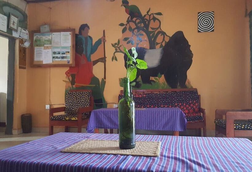 پانسیون Golden Monkey Guest House