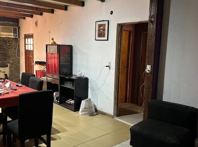 بنسيون Liza House Ezeiza Airport