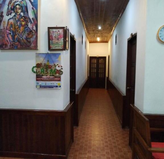 פנסיון Phanh Tha Sone Guest House