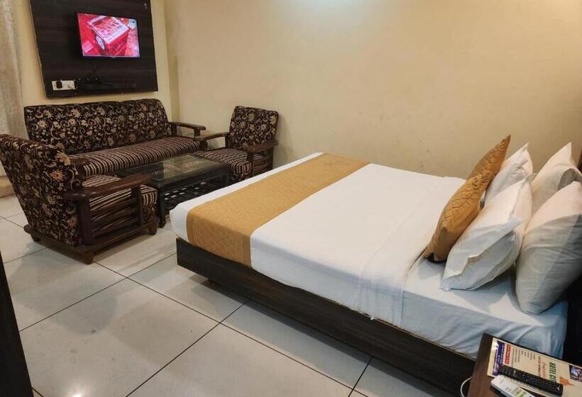 Airport Hotel Asian Blue Luxury