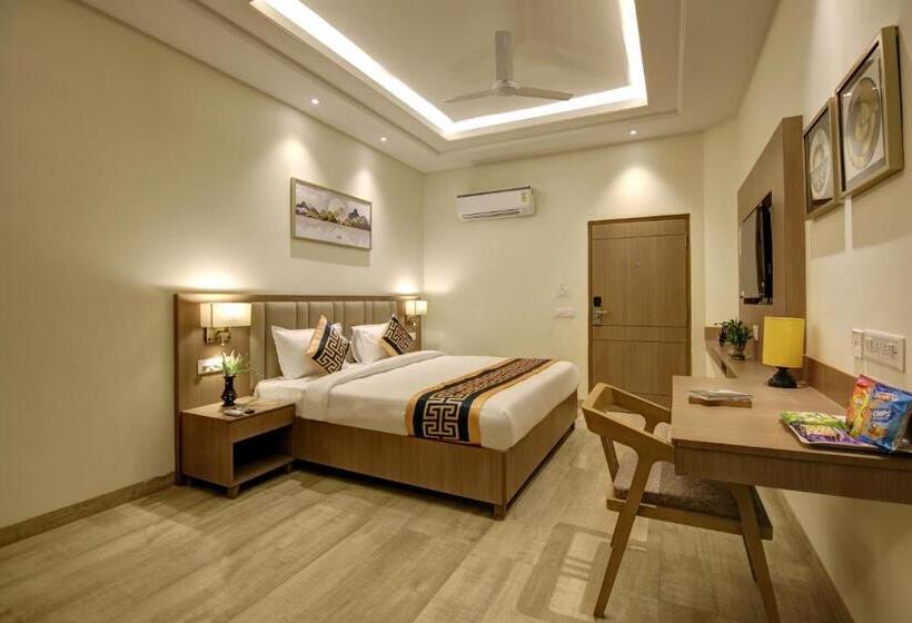 Airport Hotel Asian Blue Luxury