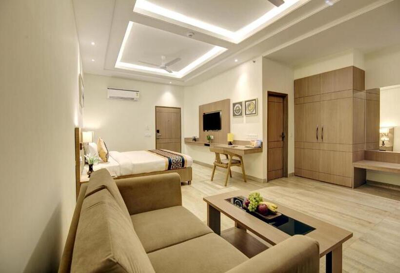 Airport Hotel Asian Blue Luxury