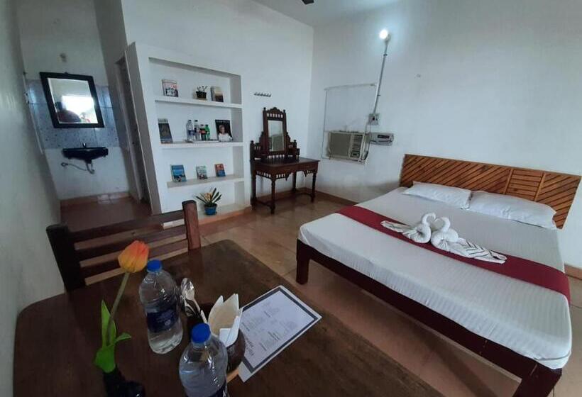 ユースホステル Flipflops Beach Shack