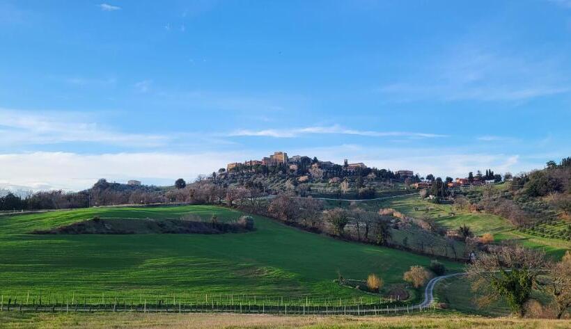 호스텔 Tenuta Colombaio