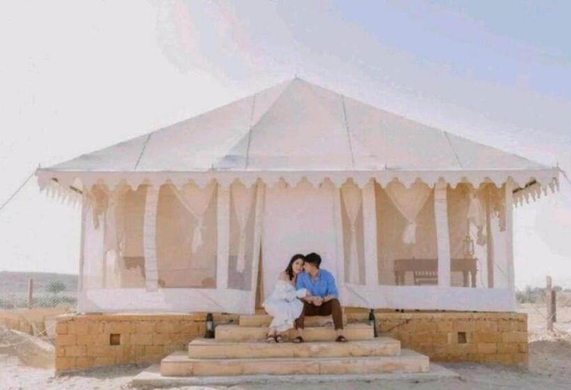 مبيت وإفطار Golden Rose Heritage Desert Safari Camp