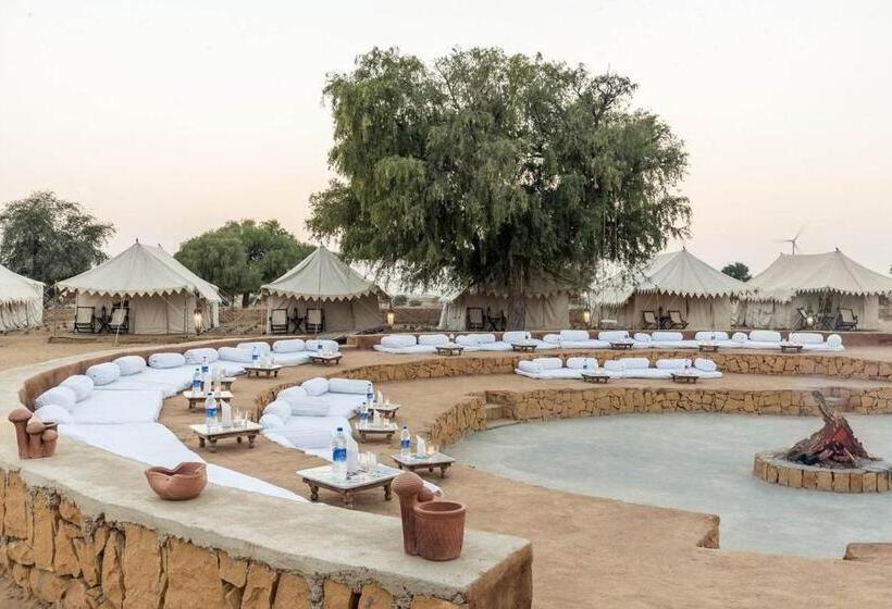 مبيت وإفطار Golden Rose Heritage Desert Safari Camp