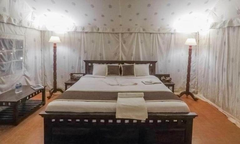مبيت وإفطار Golden Rose Heritage Desert Safari Camp