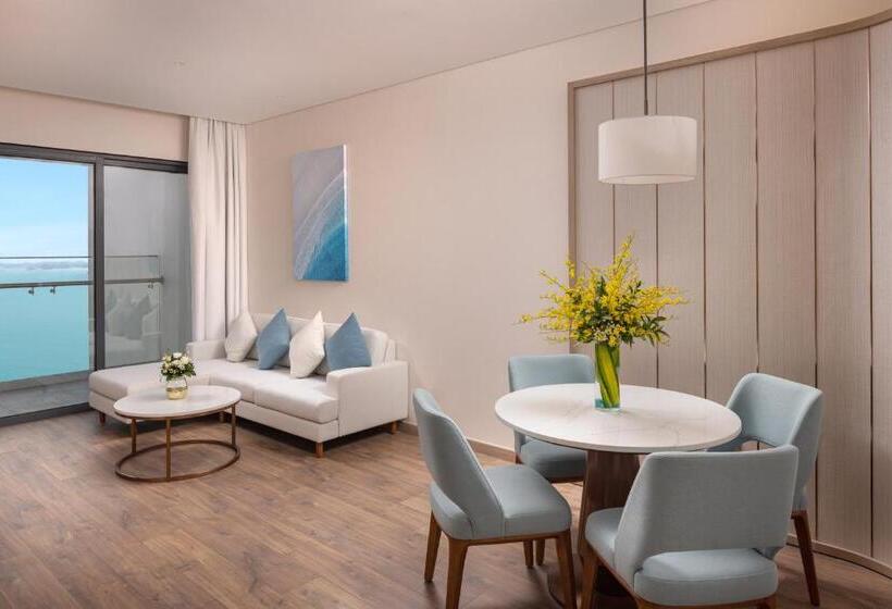 هتل A La Carte Ha Long Bay Residence