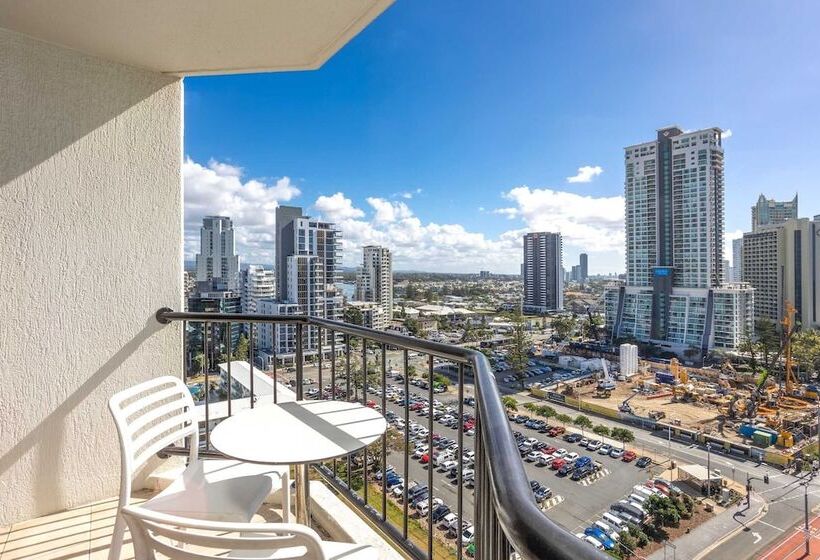 هتل Deluxe Twin Studio In Surfers Paradise   Coasthm