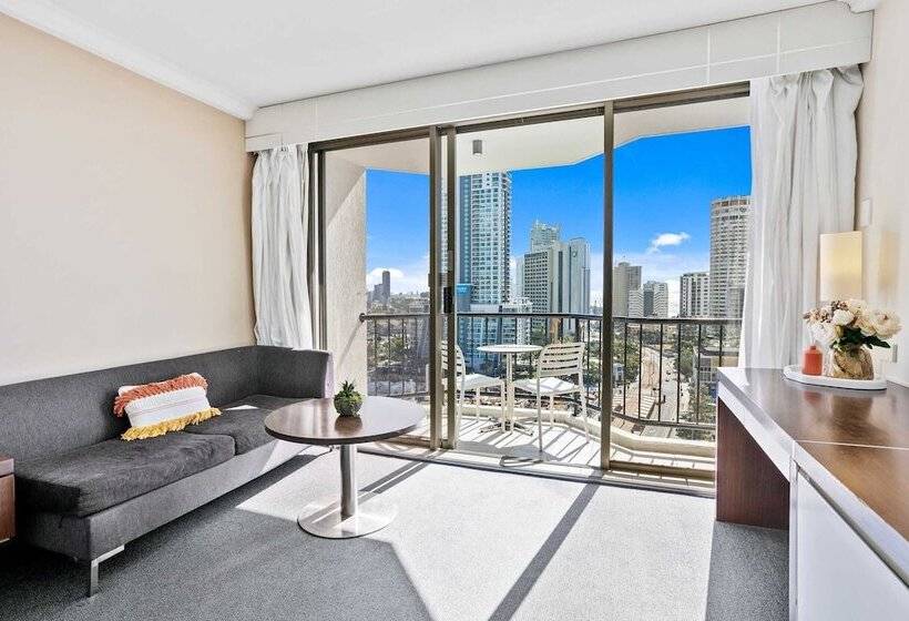 هتل Deluxe Twin Studio In Surfers Paradise   Coasthm