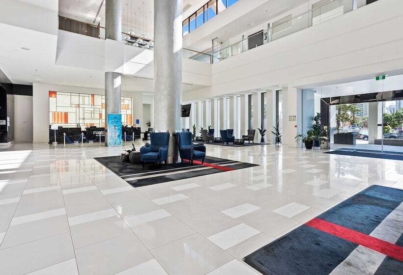 Отель Deluxe Twin Studio In Surfers Paradise   Coasthm