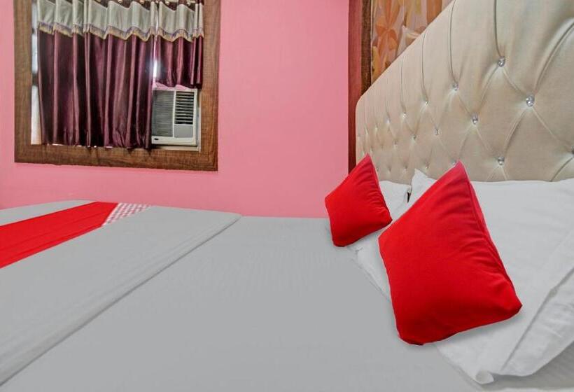 Отель Flagship The Hangout Residency Inn