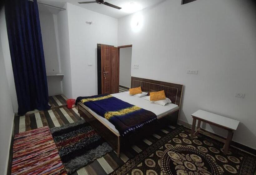 فندق Kashi Nest Homestay