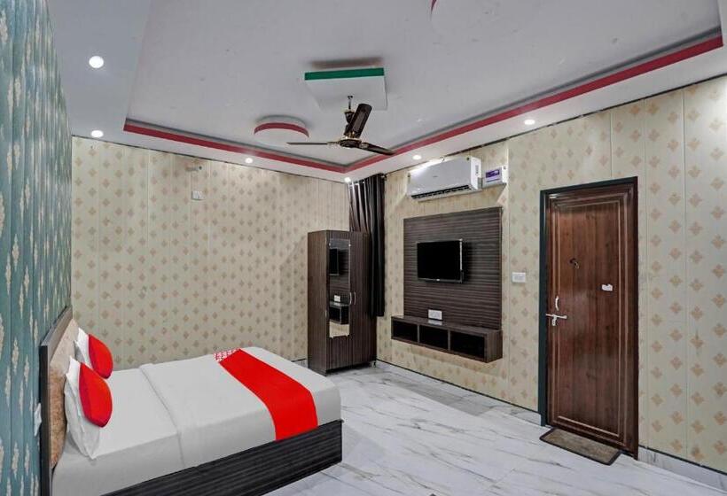 فندق Oyo Flagship 80914 S L Galxy