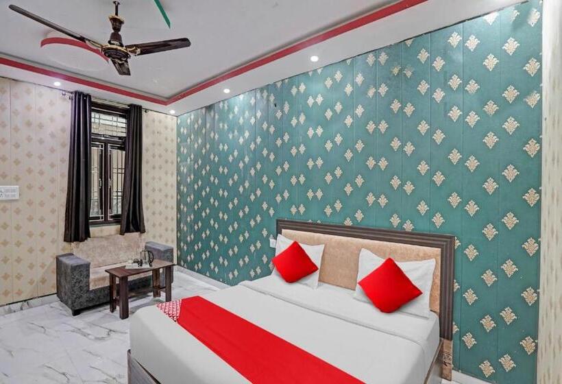 호텔 Oyo Flagship 80914 S L Galxy