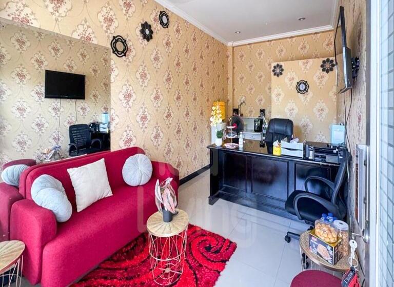 فندق Redliving Apartemen Cibubur Village   Nadjla Property