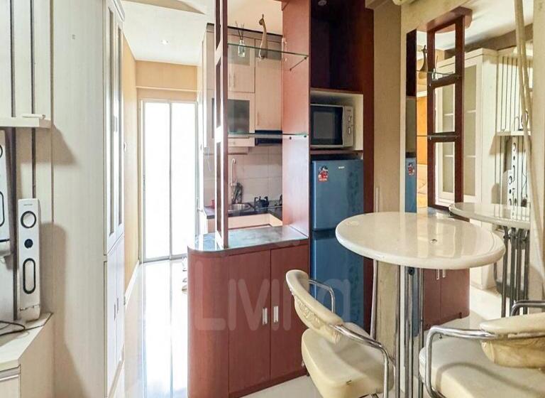 فندق Redliving Apartemen Cibubur Village   Nadjla Property