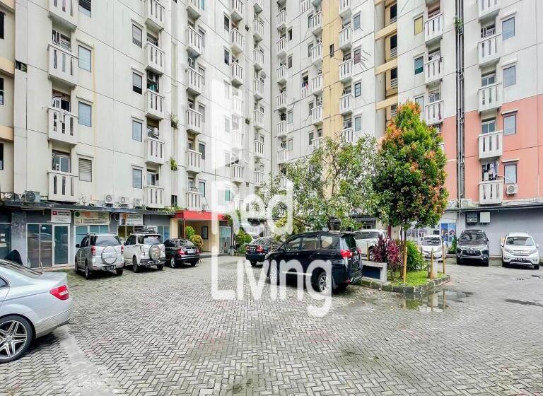 فندق Redliving Apartemen Cibubur Village   Nadjla Property