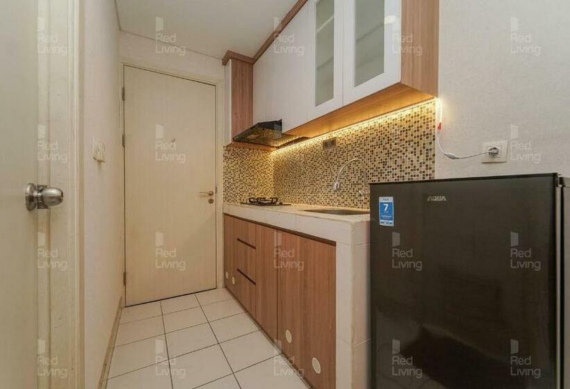 호텔 Redliving Apartemen Patra Land Urbano Kamarku Tower Mid West