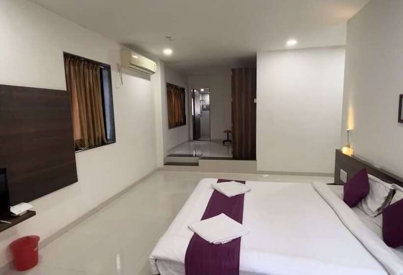 فندق Saiba Residency