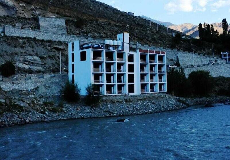 Hotel The Royal Kargil