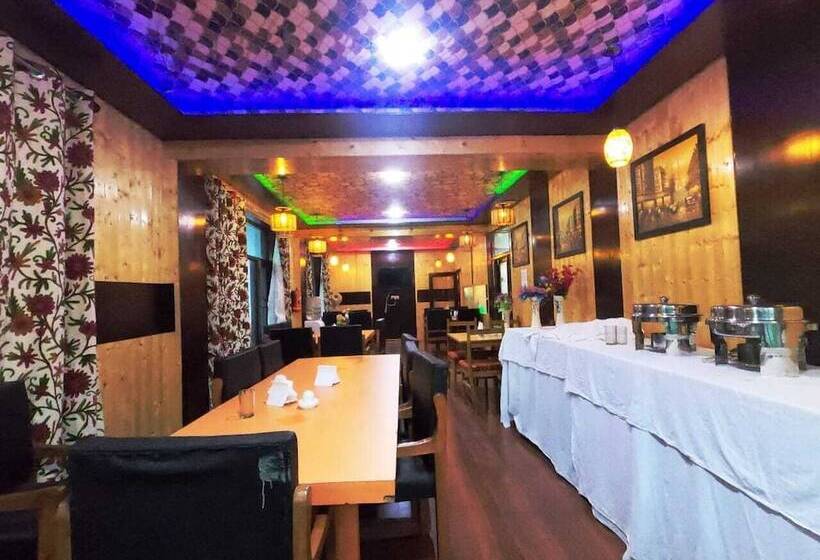 Hotel The Royal Kargil