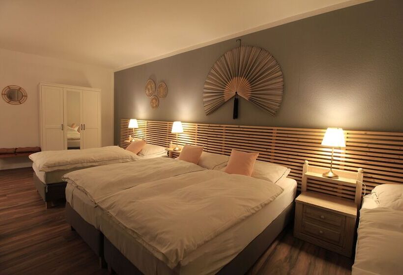 ホテル Zimmer Asiadreieck Pension