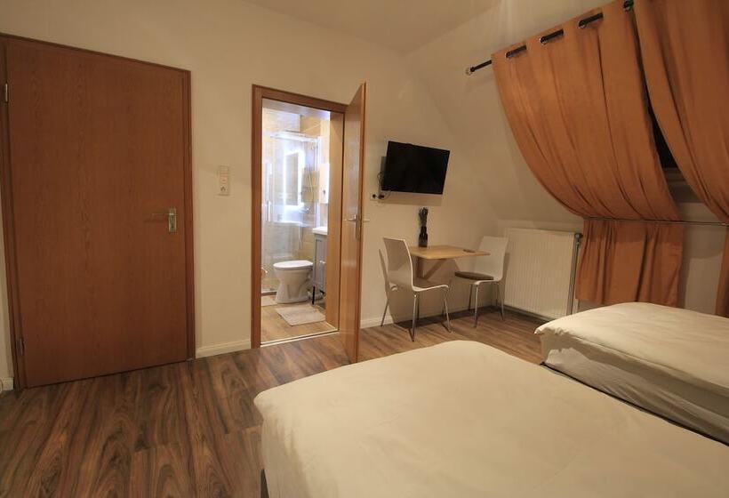 בית מלון כפרי Zimmer Asiadreieck Pension