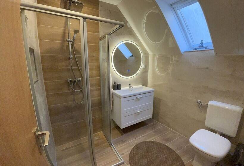 בית מלון כפרי Zimmer Asiadreieck Pension