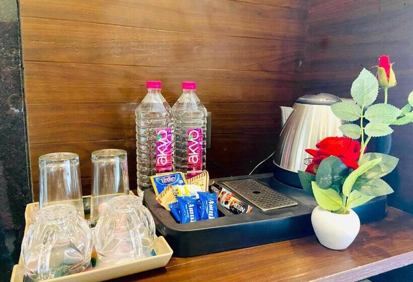 R M Resort   Luxury Rooms With Pool