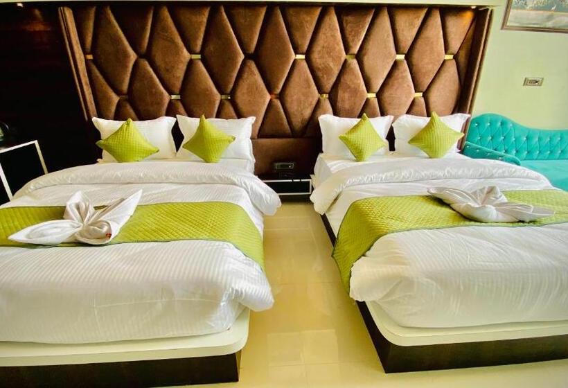 R M Resort   Luxury Rooms With Pool