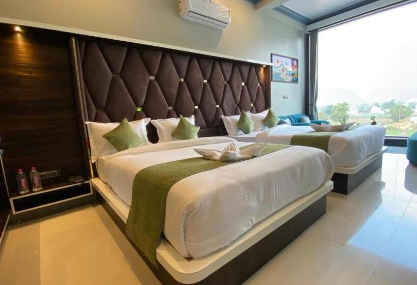 R M Resort   Luxury Rooms With Pool