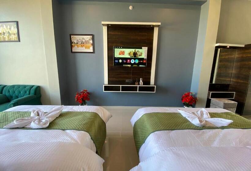 R M Resort   Luxury Rooms With Pool