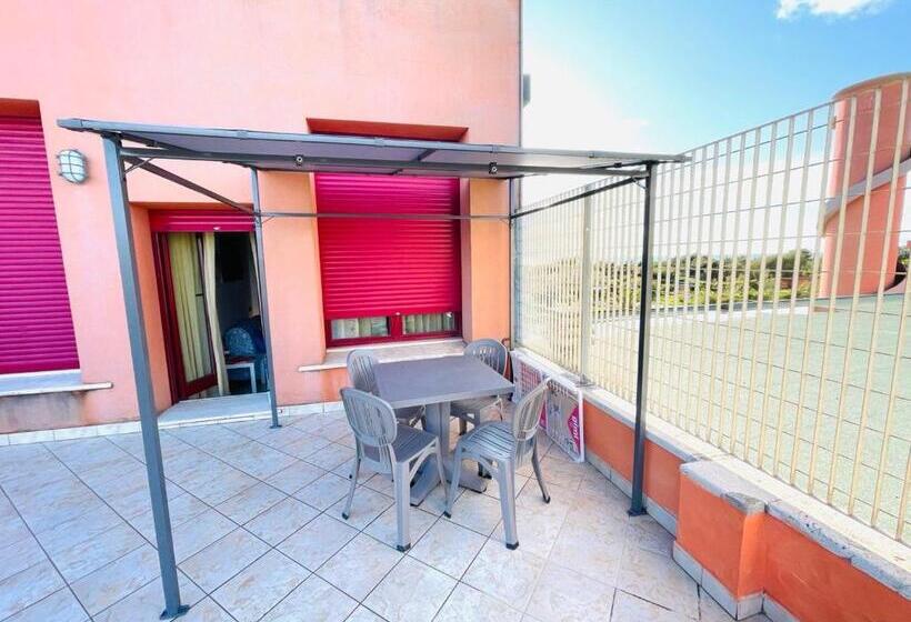 Regina Beach Holiday Apartments