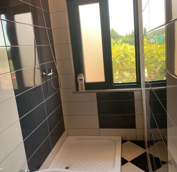 فندق Aragosta Shengjin