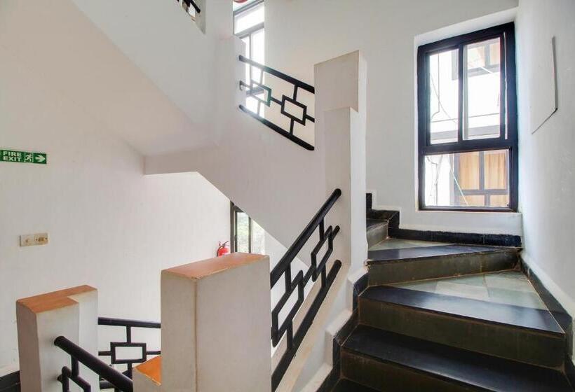 هتل Fabexpress Alor Resort