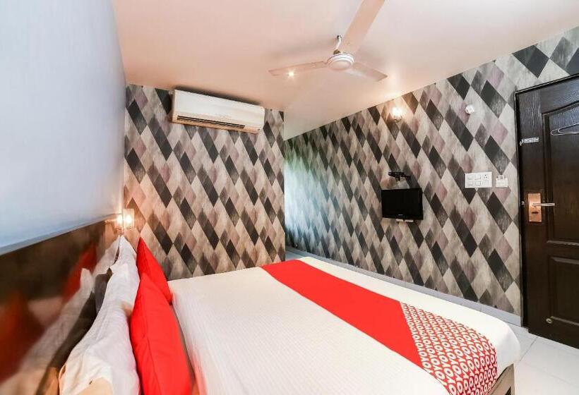 호텔 Collection O Ak Acacia Jazz Club