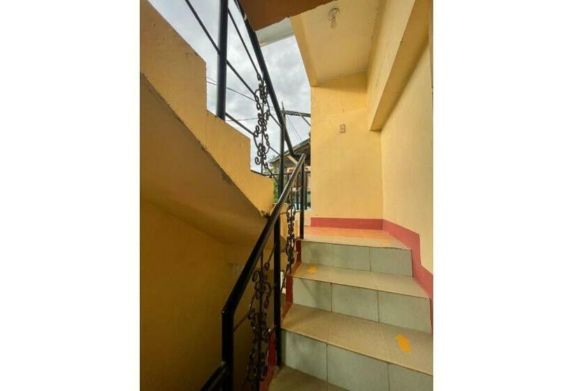 Hotel Oyo 876 Escurel Inn Boracay