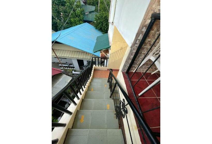 בית מלון כפרי Oyo 876 Escurel Inn Boracay