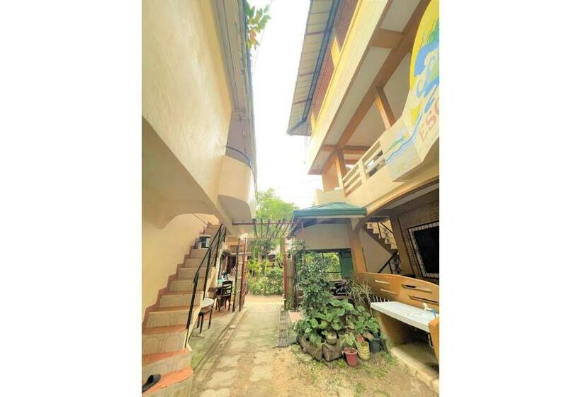 Hotel Oyo 876 Escurel Inn Boracay