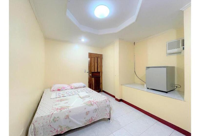 Hotel Oyo 876 Escurel Inn Boracay