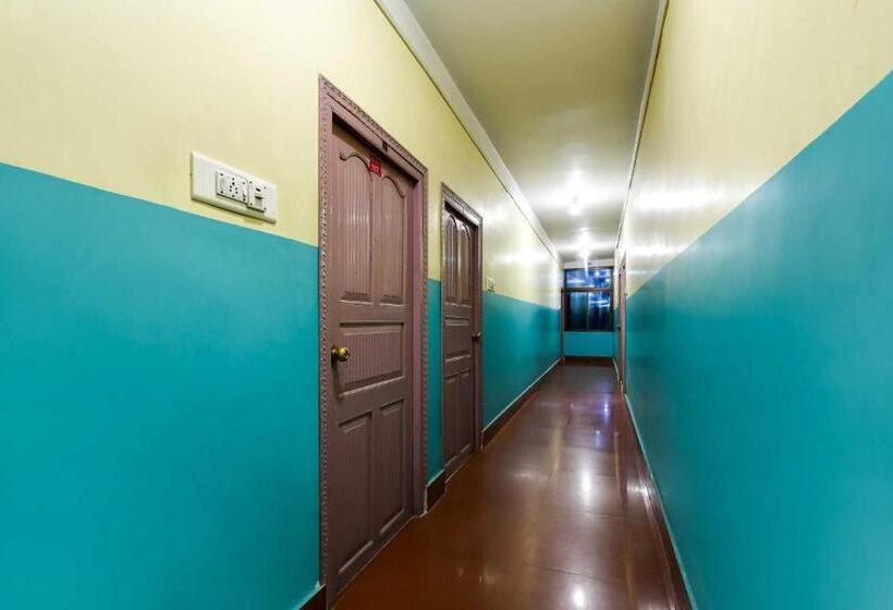 ホテル Collection O Sahana