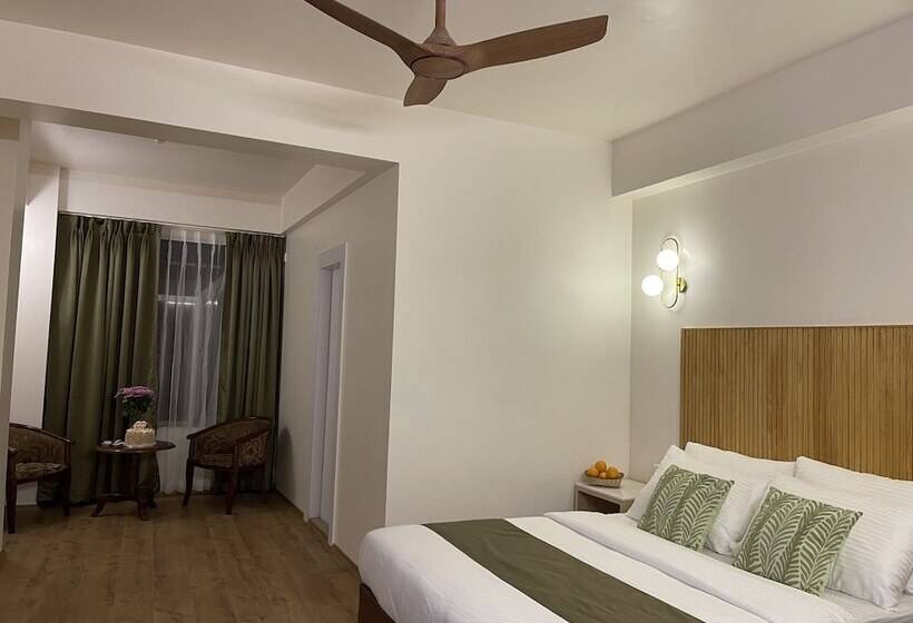 בית מלון כפרי Pegasus Crown