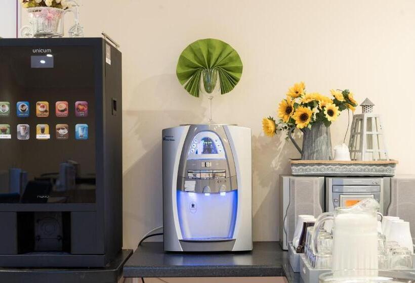 酒店 Saba Rooms And Apartments