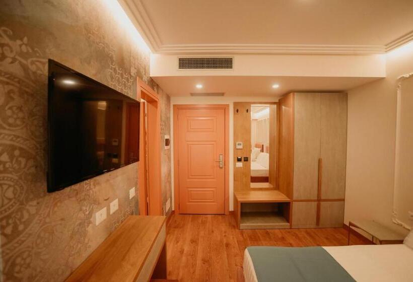 Martiness Hotel Durres